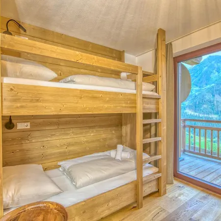 Holiday home Ski-in Ski-out Maiskogel 17a - By Alpen *